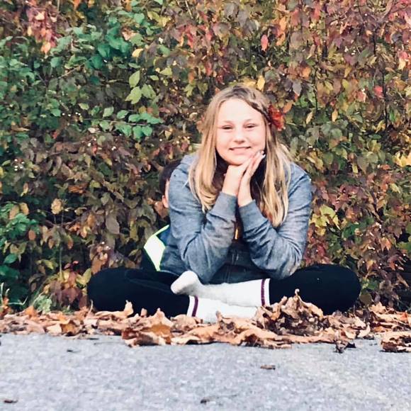 Meet your Posher, Deserah - Picture 1 of 1